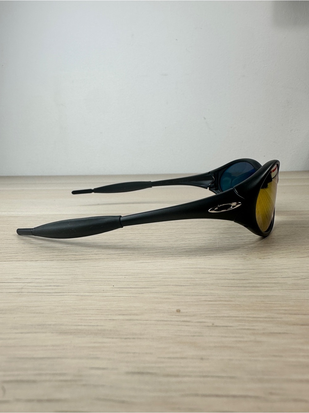 Oakley Eye Jacket Black/ Red Sunglasses - Picture 2 of 4